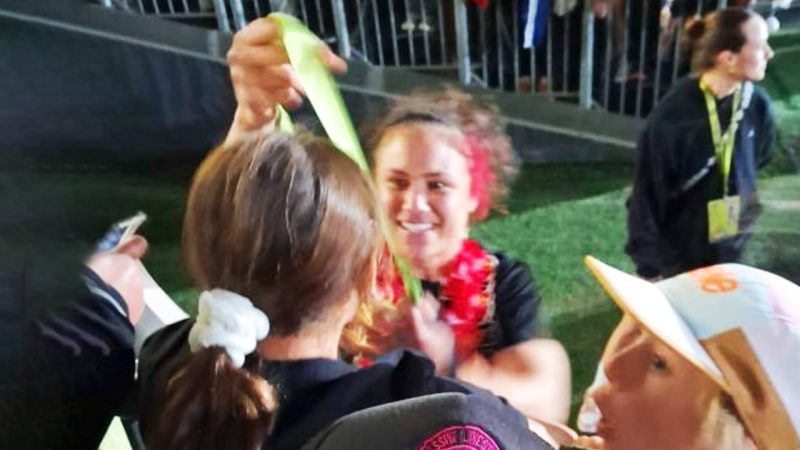 'Absolute class': Rugby World Champion Ruby Tui gave gold medal to young fan who beat Leukaemia