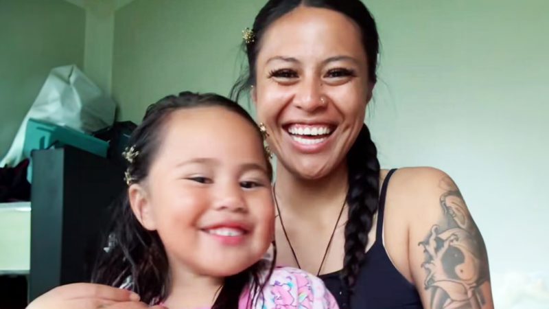 Little girl goes viral for adorably singing ‘Tōku reo tōku ohooho' waiata Māori with her mama